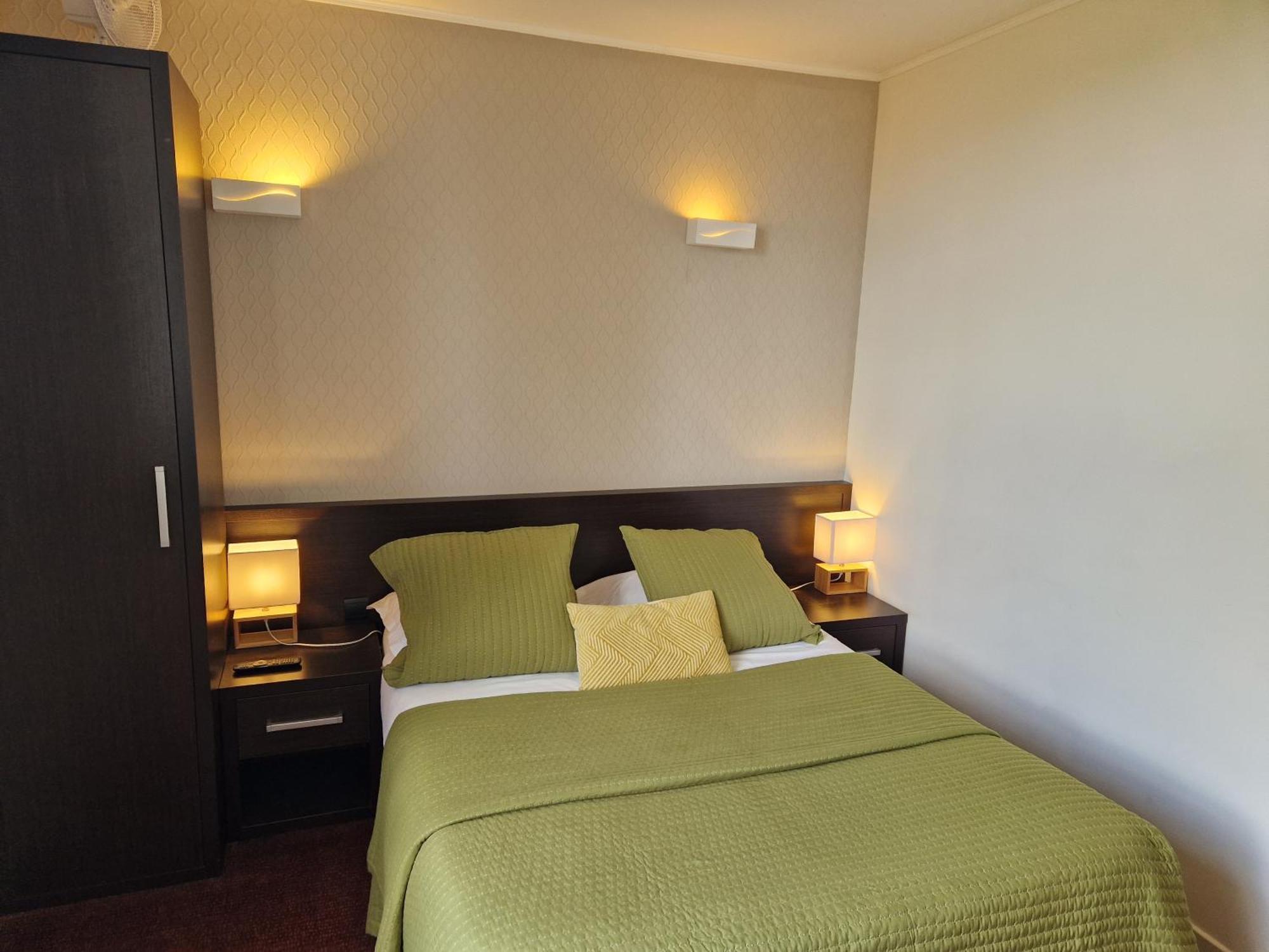 Hotel Bal Tournehem Ngoại thất bức ảnh